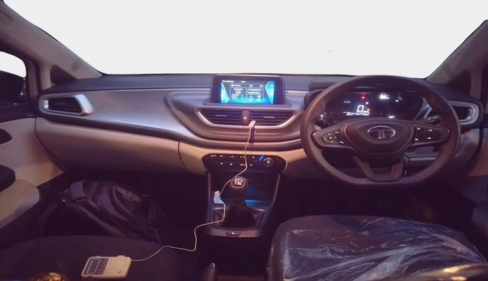 2025 Tata ALTROZ XM PLUS PETROL, Petrol, Manual, 564 km, interior