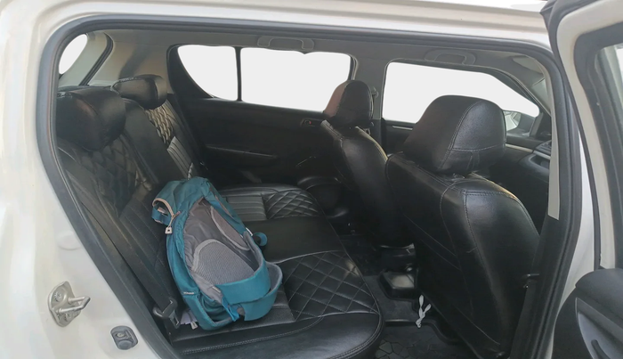 2017 Maruti Swift LXI, Petrol, Manual, 47,981 km, interior
