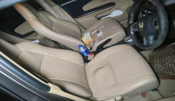 2013 Honda Brio V AT, Petrol, Automatic, 1,55,389 km, interior