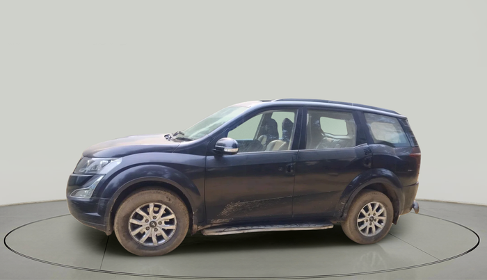 2015 Mahindra XUV500 W10, Diesel, Manual, 1,93,707 km, exterior