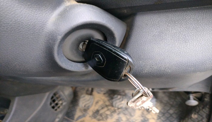 2016 Renault Kwid RXL, Petrol, Manual, 26,590 km, interior