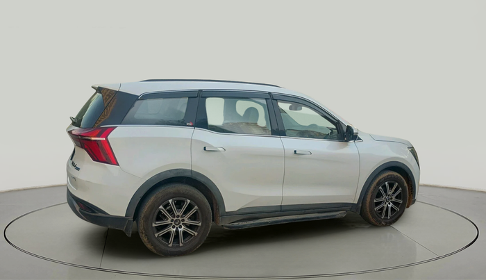 2023 Mahindra XUV700 AX 7 LUXURY D AT 7 STR, Diesel, Automatic, 25,273 km, exterior