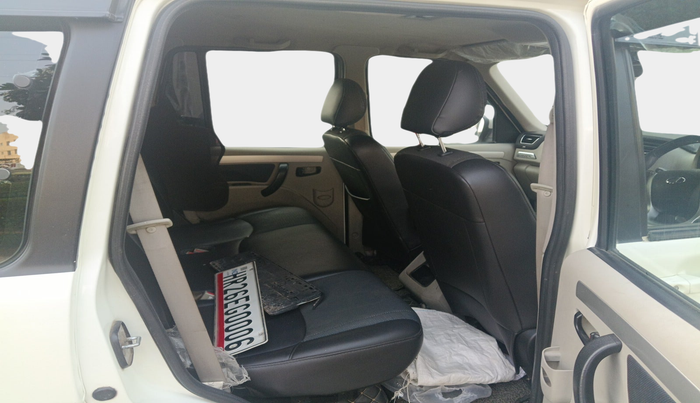 2019 Mahindra Scorpio S11 2WD, Diesel, Manual, 82,553 km, interior