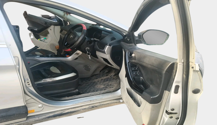 2017 Tata NEXON XM DIESEL, Diesel, Manual, 1,44,133 km, interior