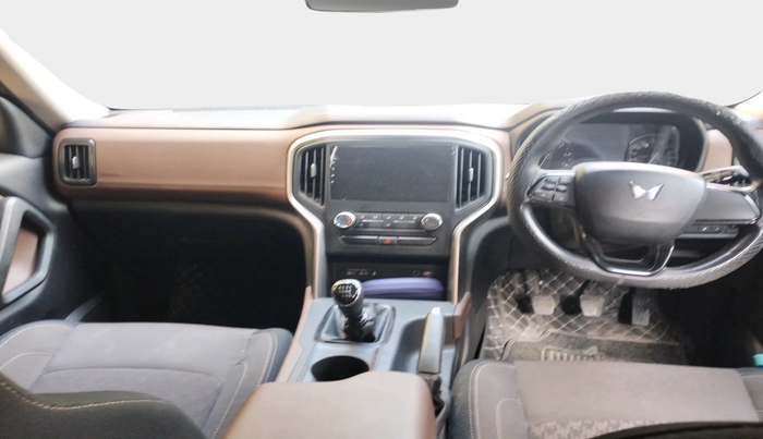 2023 Mahindra SCORPIO-N Z2 DIESEL MT 7 STR (E), Diesel, Manual, 27,146 km, interior