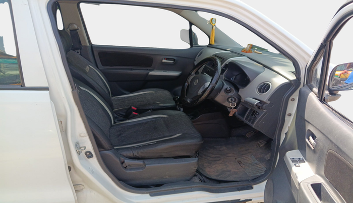 2011 Maruti Wagon R 1.0 LXI, Petrol, Manual, 91,249 km, interior
