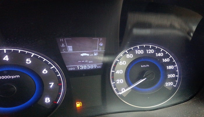 2013 Hyundai Verna FLUIDIC 1.6 VTVT SX, Petrol, Manual, 1,38,389 km, interior