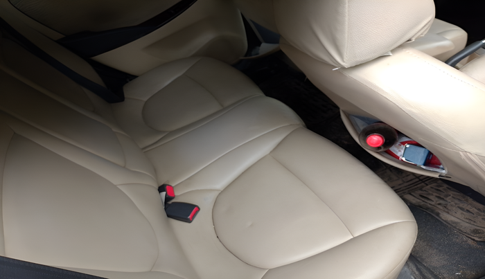 2013 Hyundai Verna FLUIDIC 1.6 VTVT SX, Petrol, Manual, 1,38,389 km, interior