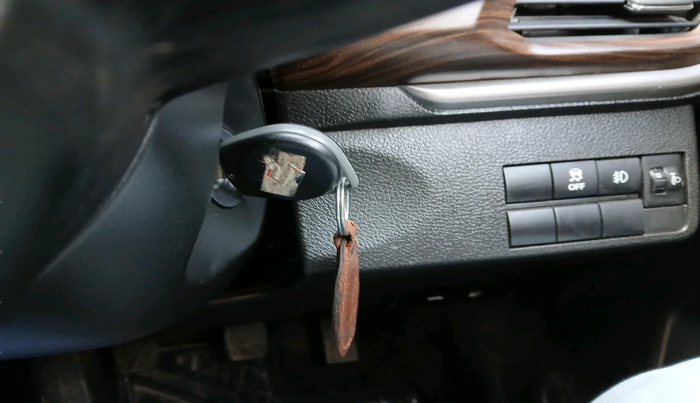 2025 Maruti BREZZA VXI, Petrol, Manual, 205 km, interior