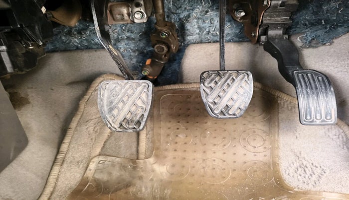 2011 Nissan Micra XV PETROL, Petrol, Manual, 1,02,570 km, interior