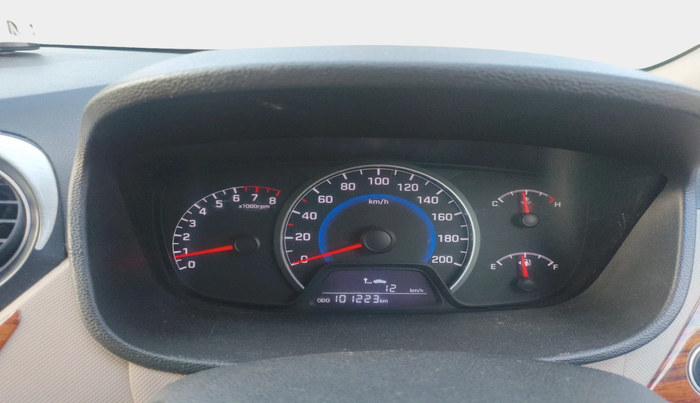 2014 Hyundai Grand i10 SPORTZ 1.2 KAPPA VTVT, Petrol, Manual, 1,01,223 km, interior