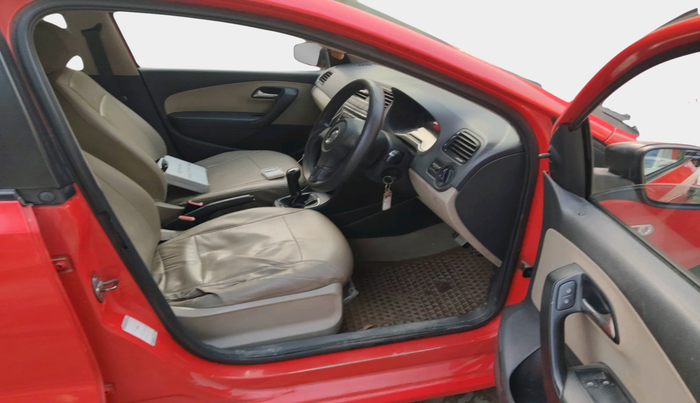 2011 Volkswagen Polo TRENDLINE 1.2L PETROL, Petrol, Manual, 1,23,777 km, interior