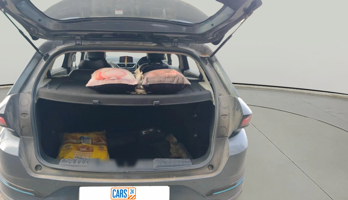 2023 Tata ALTROZ XM PLUS PETROL, Petrol, Manual, 65,245 km, exterior