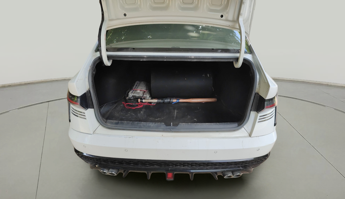 2023 Hyundai Verna SX 1.5 VTVT, Petrol, Manual, 48,951 km, exterior