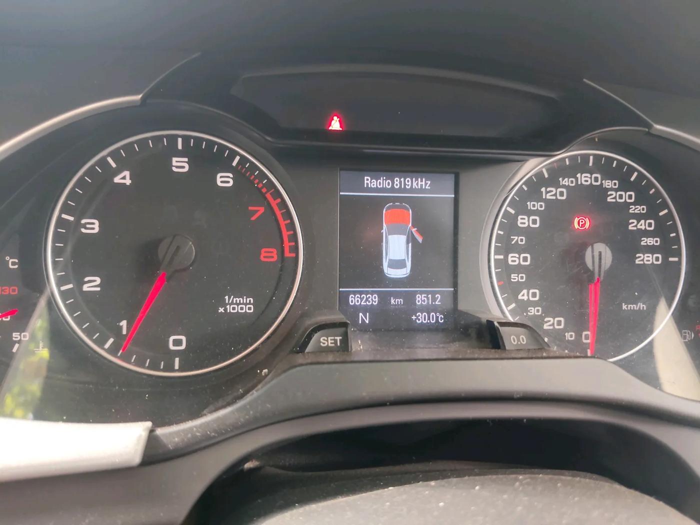 2011 Audi A4 1.8 TFSI, Petrol, Automatic, 68,000 km, interior