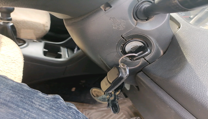 2011 Maruti Swift Dzire LXI, Petrol, Manual, 1,08,824 km, interior