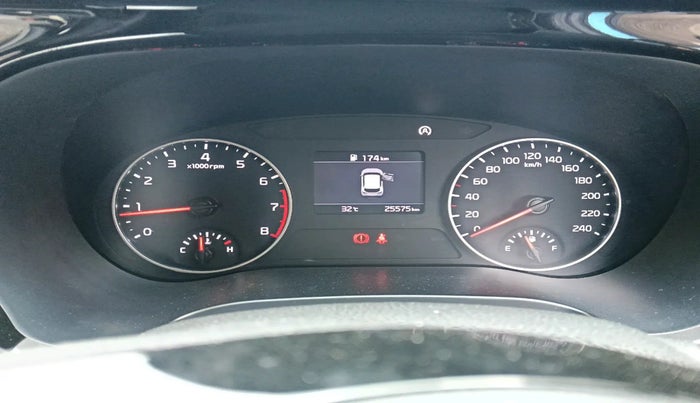 2023 KIA SELTOS HTX PETROL 1.5, Petrol, Manual, 25,575 km, interior