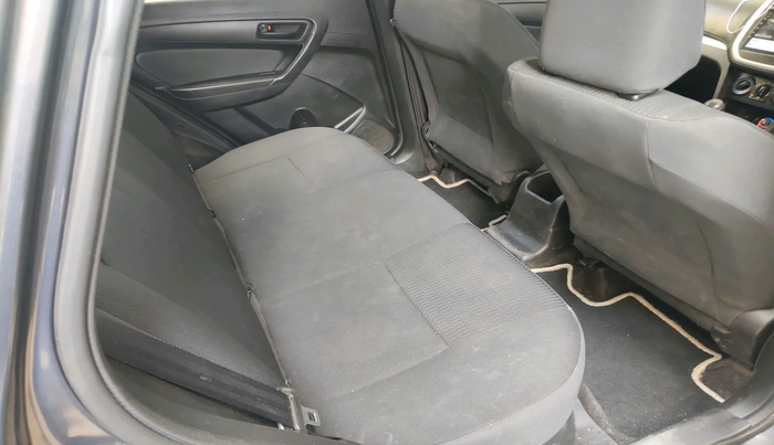 2022 Maruti Vitara Brezza LXI, Petrol, Manual, 52,085 km, interior