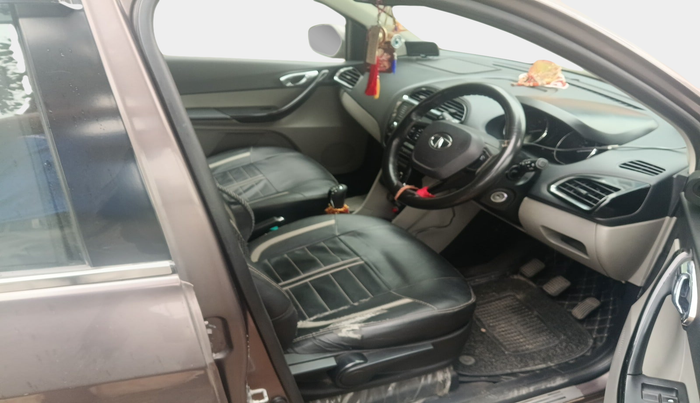 2018 Tata Tiago XZ PETROL, Petrol, Manual, 94,822 km, interior