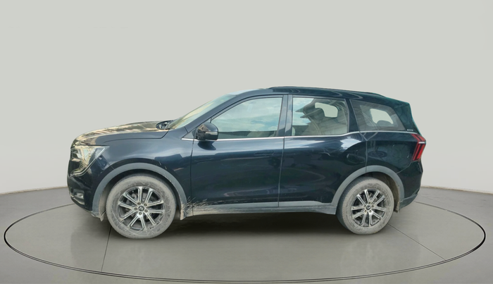 2023 Mahindra XUV700 AX 7 P AT 7 STR, Petrol, Automatic, 28,813 km, exterior