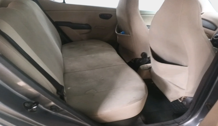 2010 Hyundai i10 ERA 1.1, Petrol, Manual, 1,68,940 km, interior