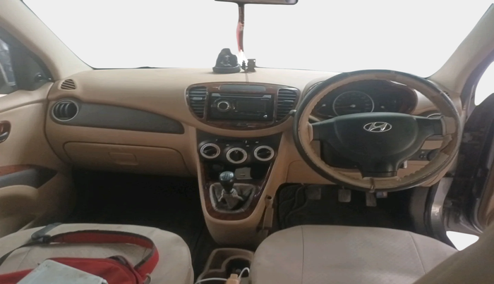 2010 Hyundai i10 ERA 1.1, Petrol, Manual, 1,68,940 km, interior