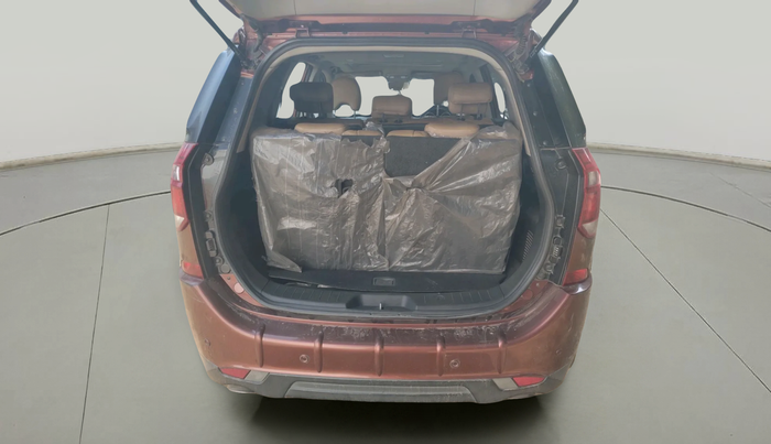 2019 Mahindra XUV500 W11 AT, Diesel, Automatic, 66,343 km, exterior