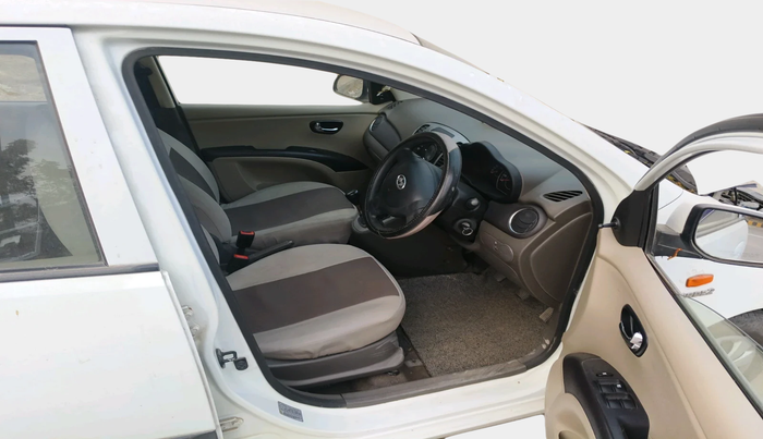 2012 Hyundai i10 MAGNA 1.1, Petrol, Manual, 58,795 km, interior