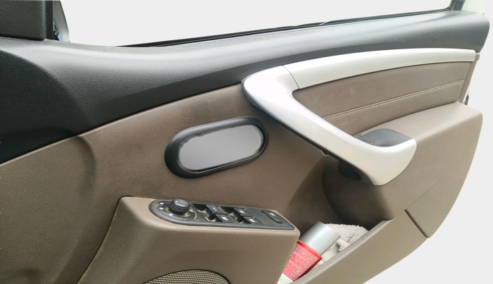 2017 Renault Duster 110 PS RXZ 4X2 AMT DIESEL, Diesel, Automatic, 92,704 km, interior