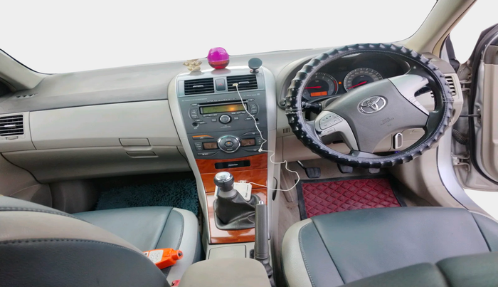 2010 Toyota Corolla Altis G PETROL, Petrol, Manual, 1,75,499 km, interior