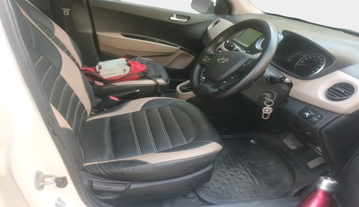 2017 Hyundai Grand i10 SPORTZ (O) AT 1.2 KAPPA VTVT, Petrol, Automatic, 79,527 km, interior