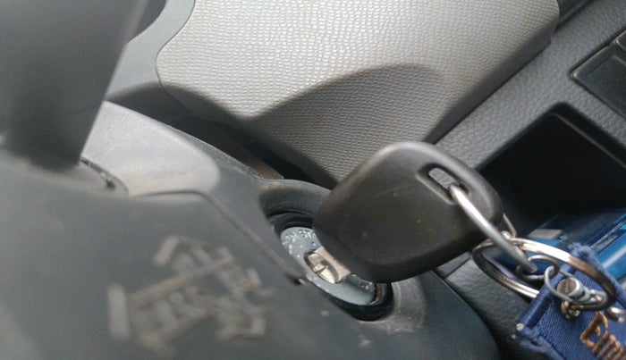 2011 Maruti Wagon R 1.0 LXI, Petrol, Manual, 1,78,160 km, interior