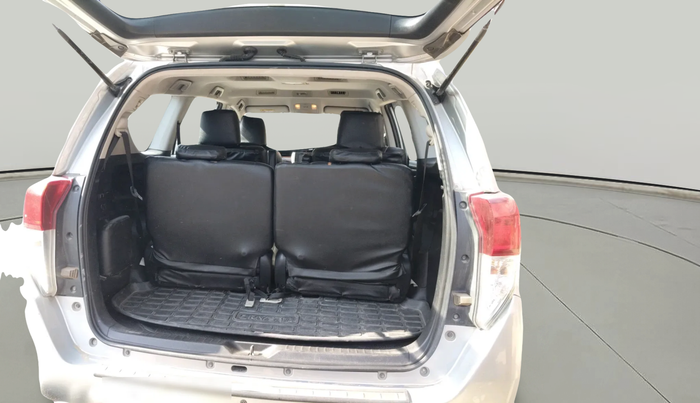 2020 Toyota Innova Crysta 2.4 GX 7 STR, Diesel, Manual, 97,547 km, exterior