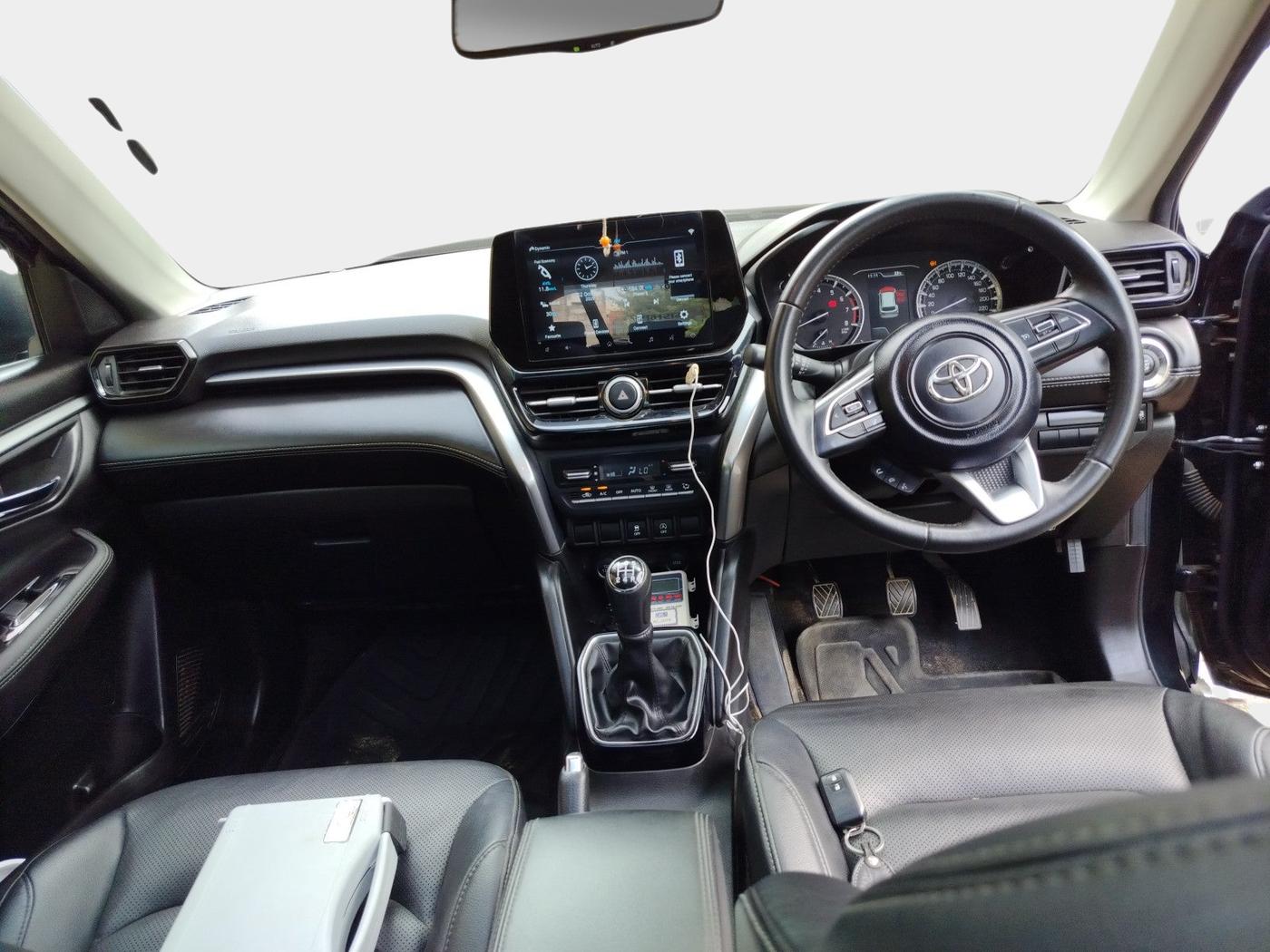 2023 Toyota URBAN CRUISER HYRYDER V NEO DRIVE, Petrol, Manual, 44,805 km, interior
