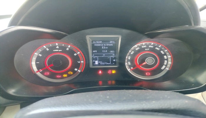 2020 Mahindra XUV300 W8 1.2 PETROL, Petrol, Manual, 63,273 km, interior