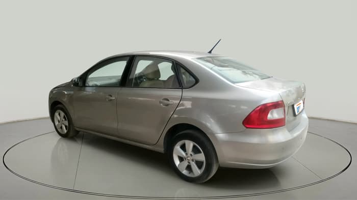 2015 Skoda Rapid 1.5 TDI CR ELEGANCE AT, Diesel, Automatic, 64,000 km, exterior