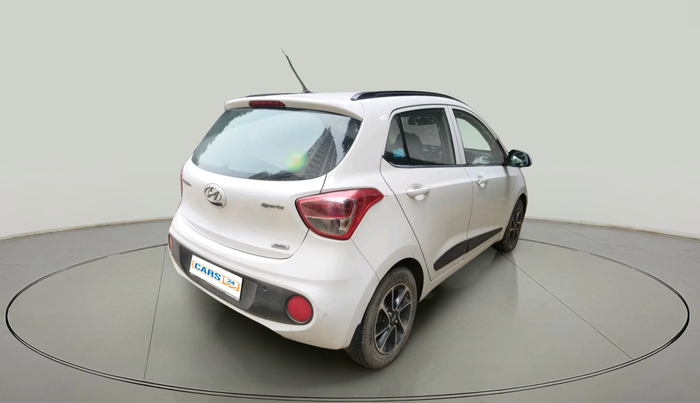 2017 Hyundai Grand i10 SPORTZ (O) AT 1.2 KAPPA VTVT, Petrol, Automatic, 73,928 km, exterior