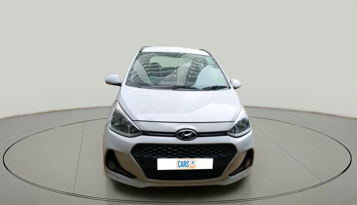 2017 Hyundai Grand i10 SPORTZ (O) AT 1.2 KAPPA VTVT, Petrol, Automatic, 73,928 km, exterior