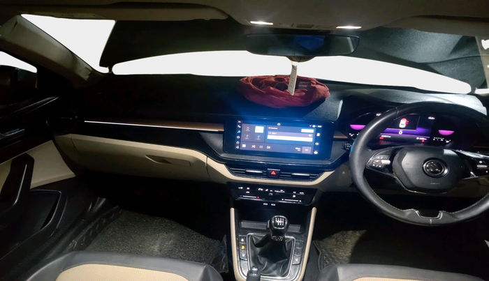 2022 Skoda SLAVIA STYLE 1.5L TSI MT, Petrol, Manual, 53,051 km, interior