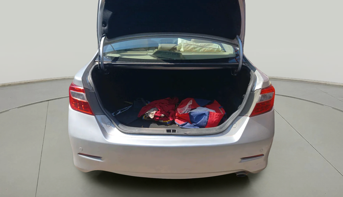2015 Toyota Camry HYBRID, Hybrid, Automatic, 1,26,249 km, exterior