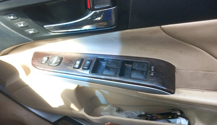 2015 Toyota Camry HYBRID, Hybrid, Automatic, 1,26,249 km, interior