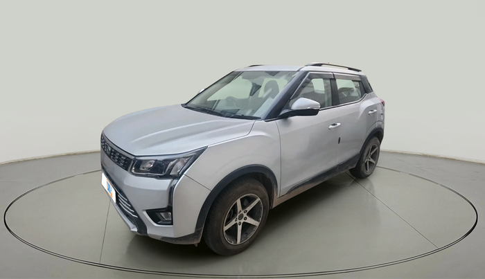 2022 Mahindra XUV300 W8 1.5 DIESEL, Diesel, Manual, 23,500 km, exterior