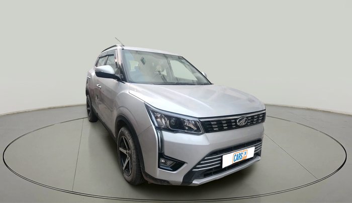 2022 Mahindra XUV300 W8 1.5 DIESEL, Diesel, Manual, 23,500 km, exterior