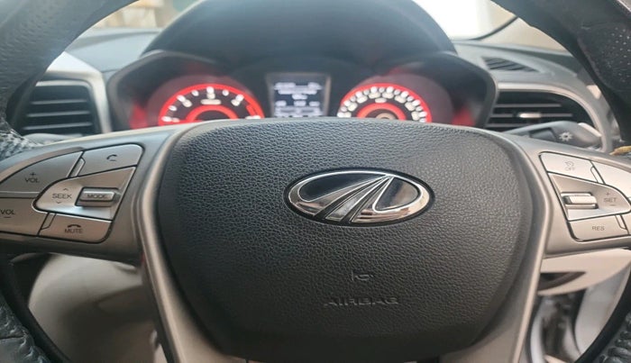 2022 Mahindra XUV300 W8 1.5 DIESEL, Diesel, Manual, 23,500 km, interior