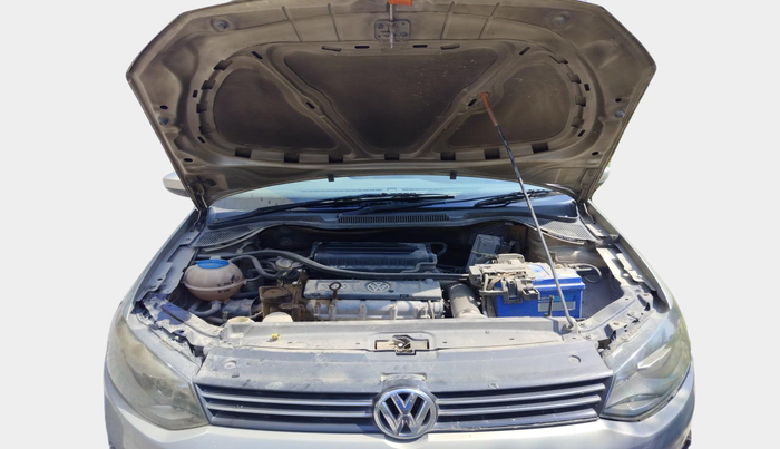 2013 Volkswagen Vento HIGHLINE PETROL AT, Petrol, Automatic, 1,12,162 km, exterior