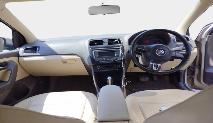 2013 Volkswagen Vento HIGHLINE PETROL AT, Petrol, Automatic, 1,12,162 km, interior