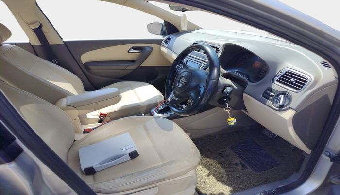 2013 Volkswagen Vento HIGHLINE PETROL AT, Petrol, Automatic, 1,12,162 km, interior