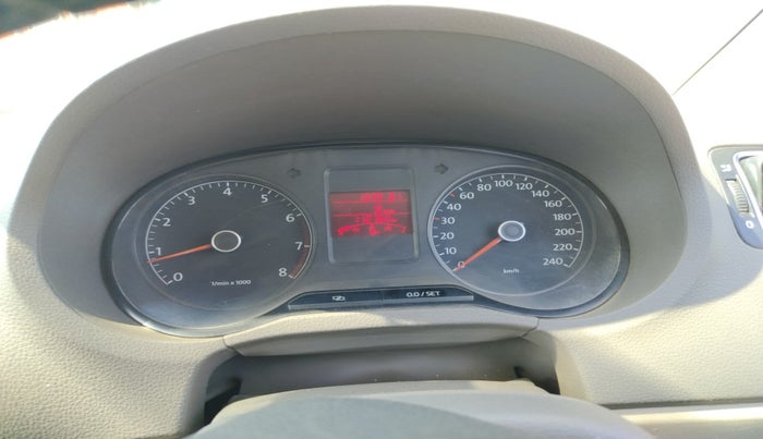 2013 Volkswagen Vento HIGHLINE PETROL AT, Petrol, Automatic, 1,12,162 km, interior