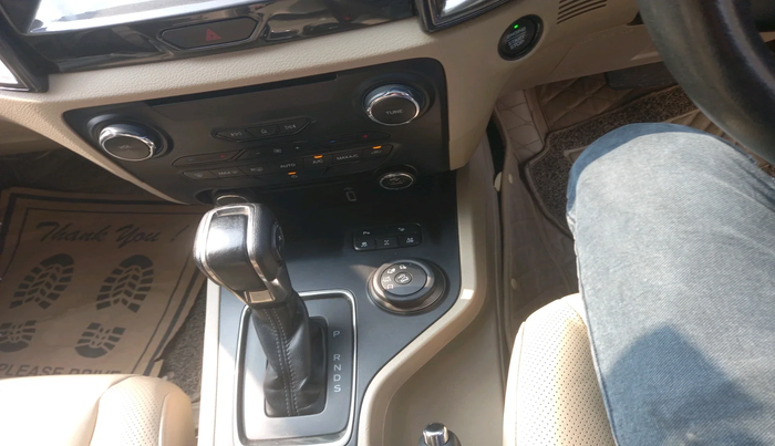 2021 Ford Endeavour TITANIUM PLUS 2.0 4X4 AT SUNROOF, Diesel, Automatic, 70,048 km, interior