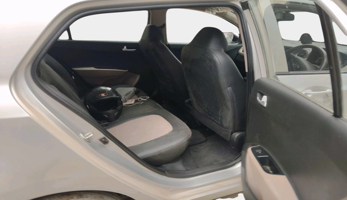 2017 Hyundai Grand i10 SPORTZ 1.2 KAPPA VTVT, Petrol, Manual, 23,049 km, interior